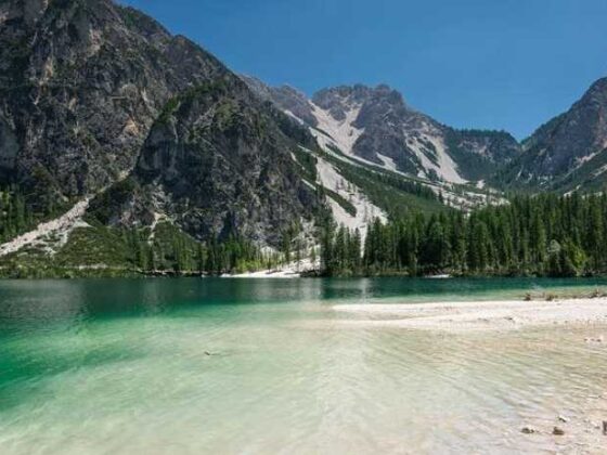 Get Inspired: 10 Breathtaking Places You Must Visit!