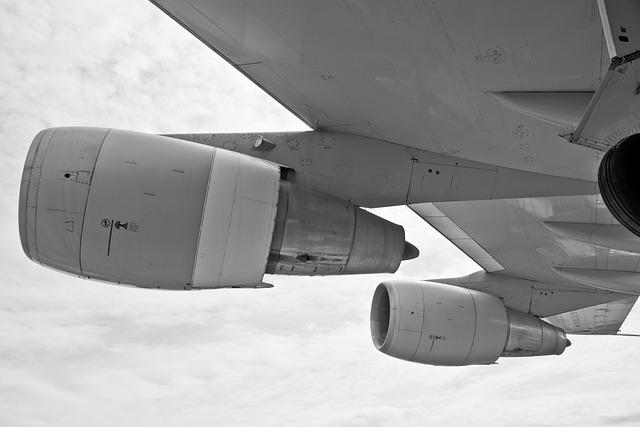 Navigating Airports with⁢ Ease: Insider Tricks
